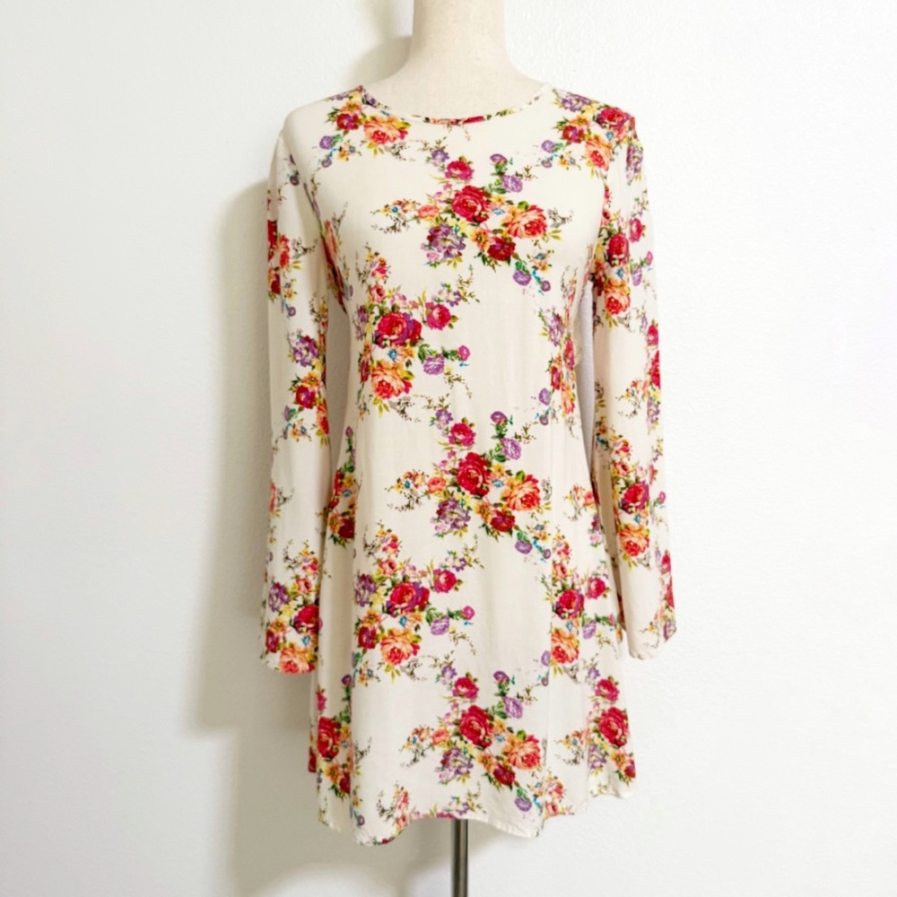 Band of Gypsies Zoe & Rose Floral Open Back Flare Sleeve Mini Dress